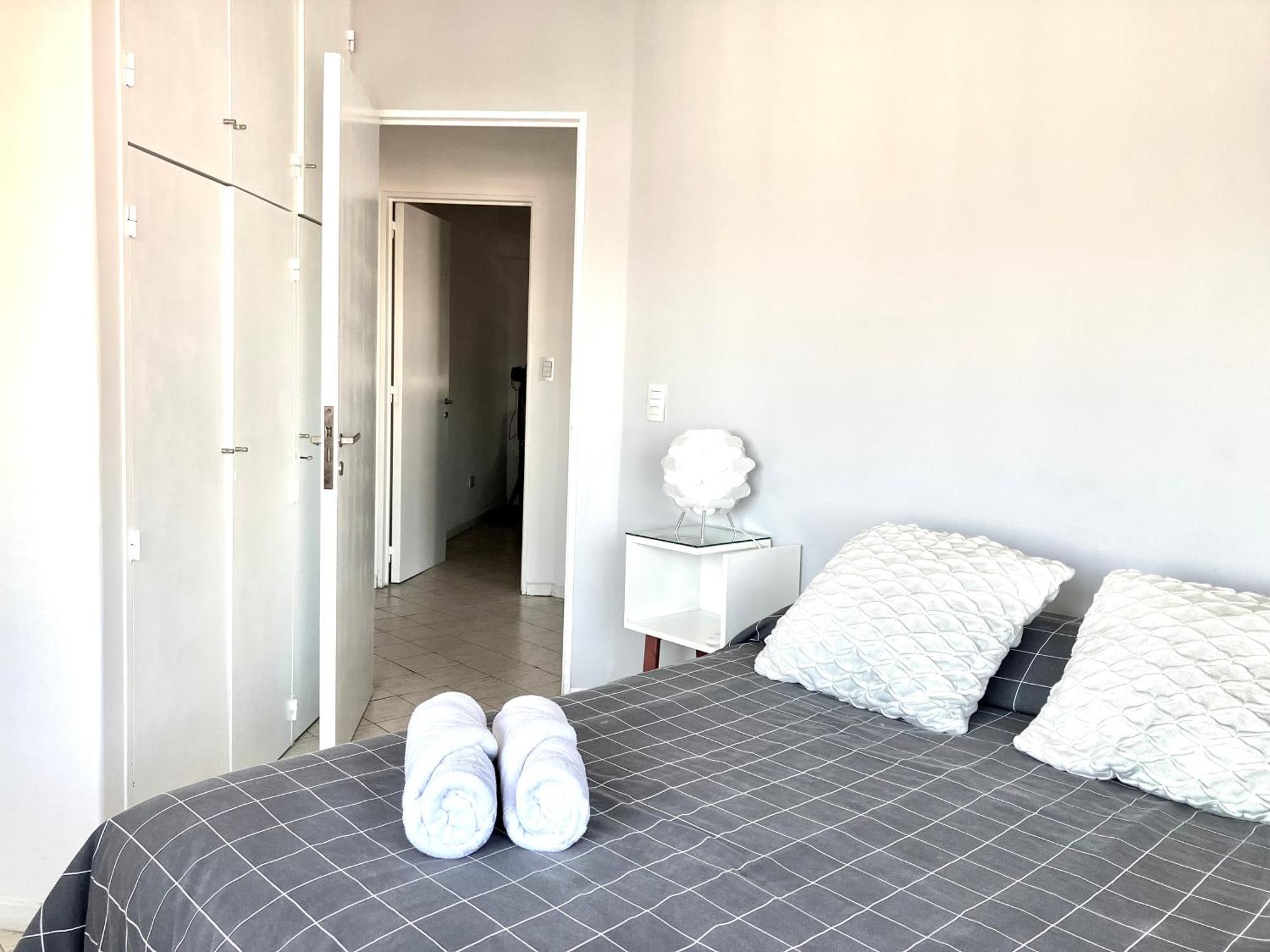 Апартаменты 2 Dorm Sobre Av Hipolito Yrigoyen Кордова Экстерьер фото